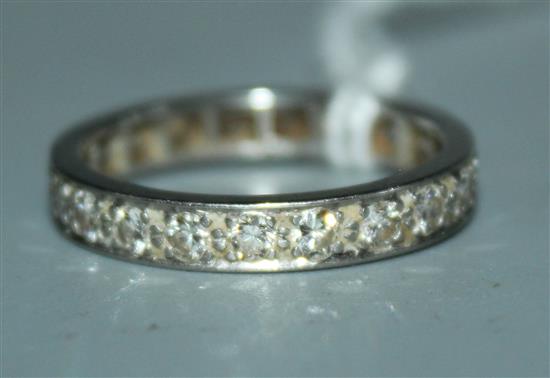 Platinum  diamond eternity ring(-)